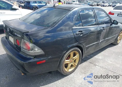 2002 Lexus Is 300 z USA, uszkodzony, nr VIN JTHBD192620050524